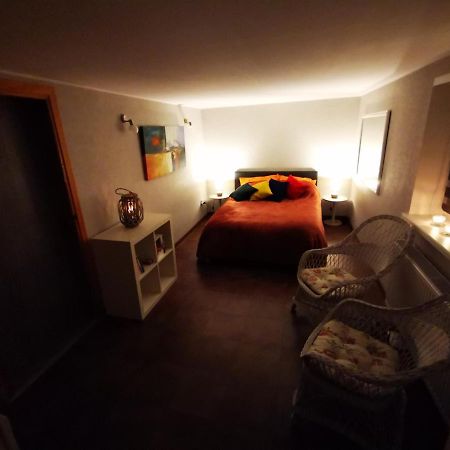 Zielona Chalupa Nowa Tuchorza Buitenkant foto