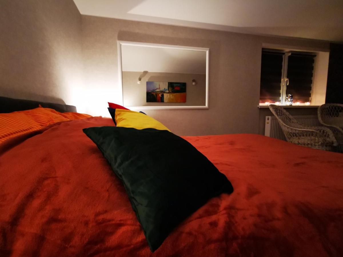 Zielona Chalupa Nowa Tuchorza Buitenkant foto